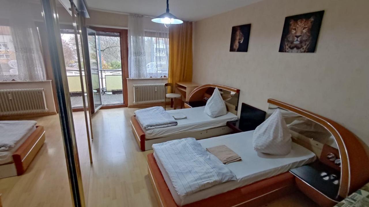 Kamen 2 Zimmer Appartement Stuttgart Buitenkant foto