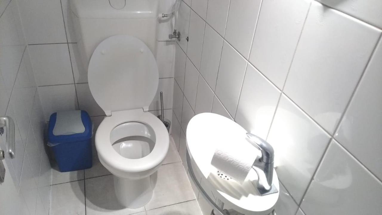 Kamen 2 Zimmer Appartement Stuttgart Buitenkant foto