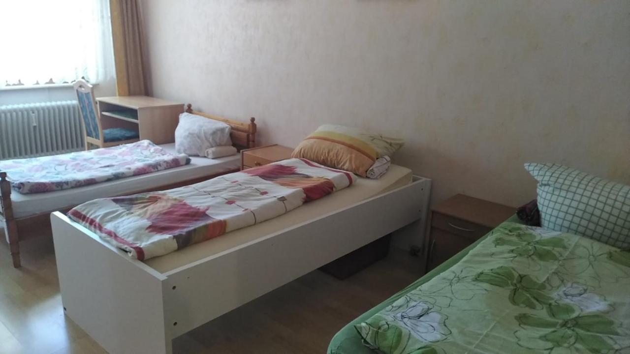 Kamen 2 Zimmer Appartement Stuttgart Buitenkant foto